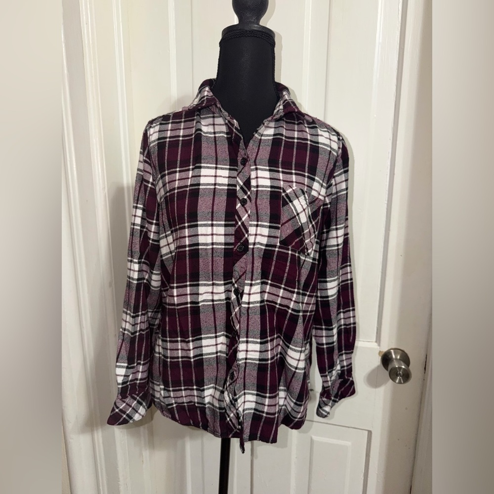 Women's size small Plaid Shirt‎ - Black, White, and Burgundy, shirt top